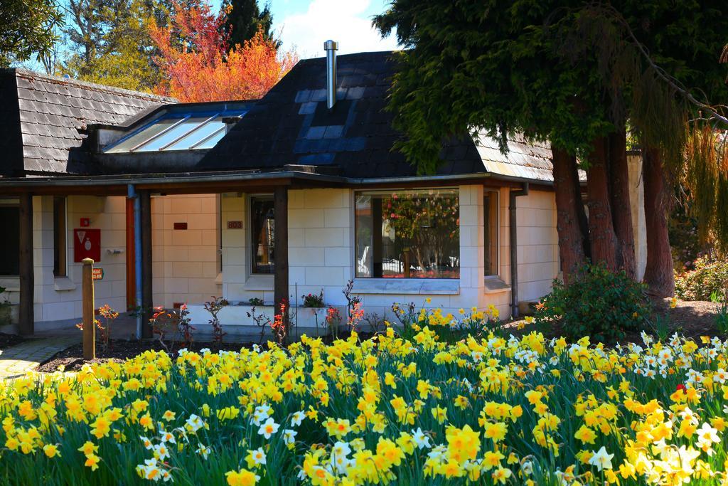 Distinction Te Anau Hotel & Villas Kültér fotó