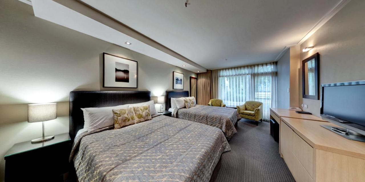 Distinction Te Anau Hotel & Villas Kültér fotó