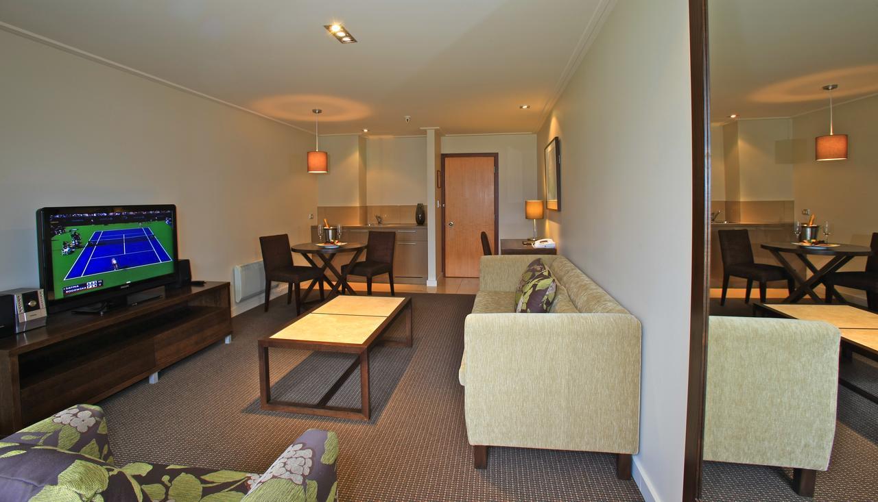 Distinction Te Anau Hotel & Villas Kültér fotó