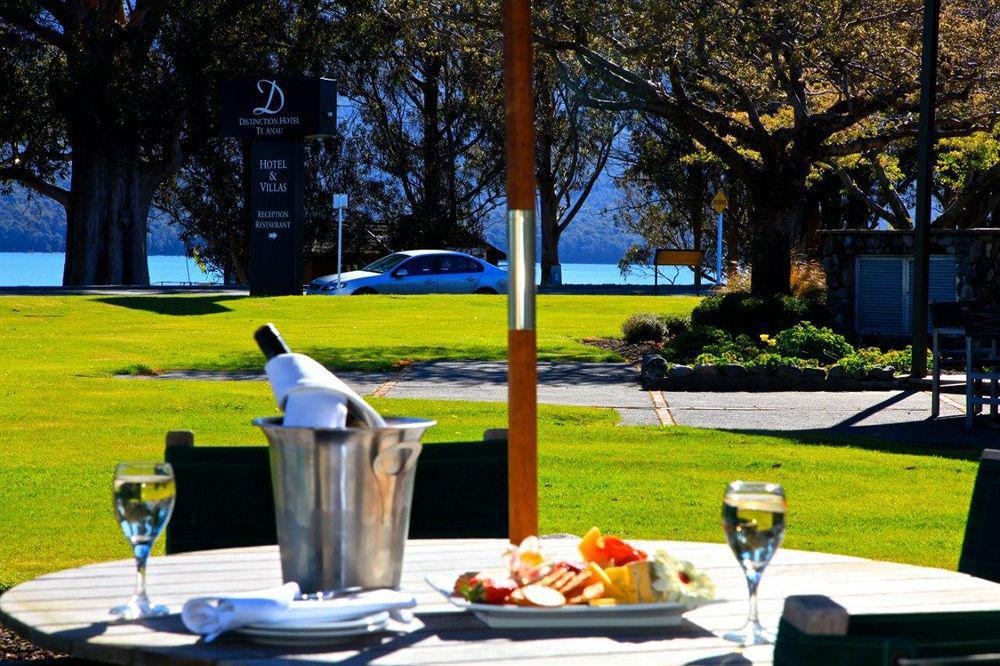 Distinction Te Anau Hotel & Villas Kültér fotó